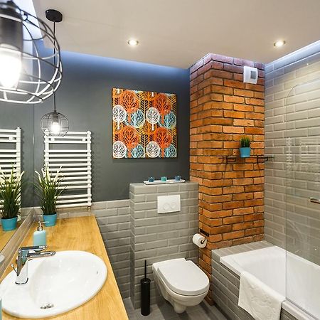 Apartament Em Klimatyzacja&Parking เชชูฟ ภายนอก รูปภาพ