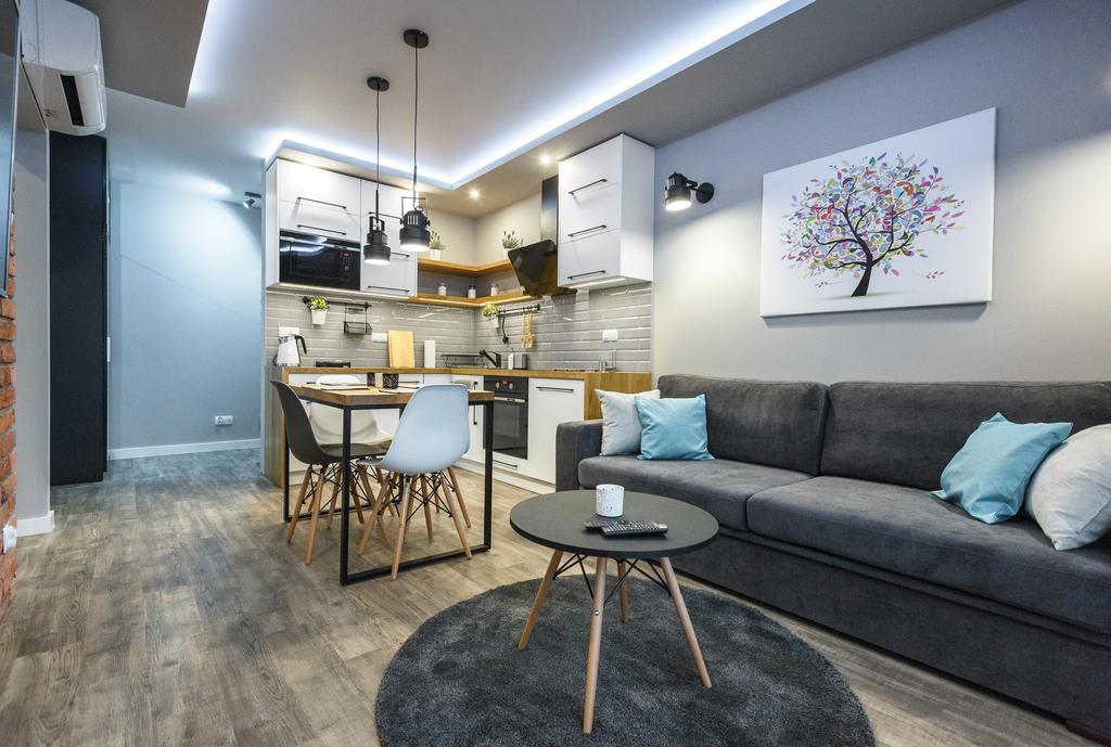 Apartament Em Klimatyzacja&Parking เชชูฟ ภายนอก รูปภาพ