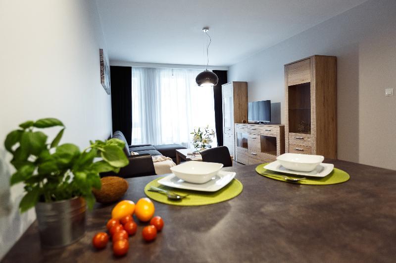 Apartament Em Klimatyzacja&Parking เชชูฟ ภายนอก รูปภาพ