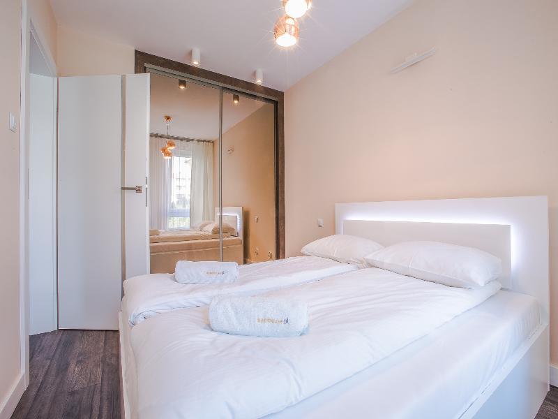 Apartament Em Klimatyzacja&Parking เชชูฟ ภายนอก รูปภาพ